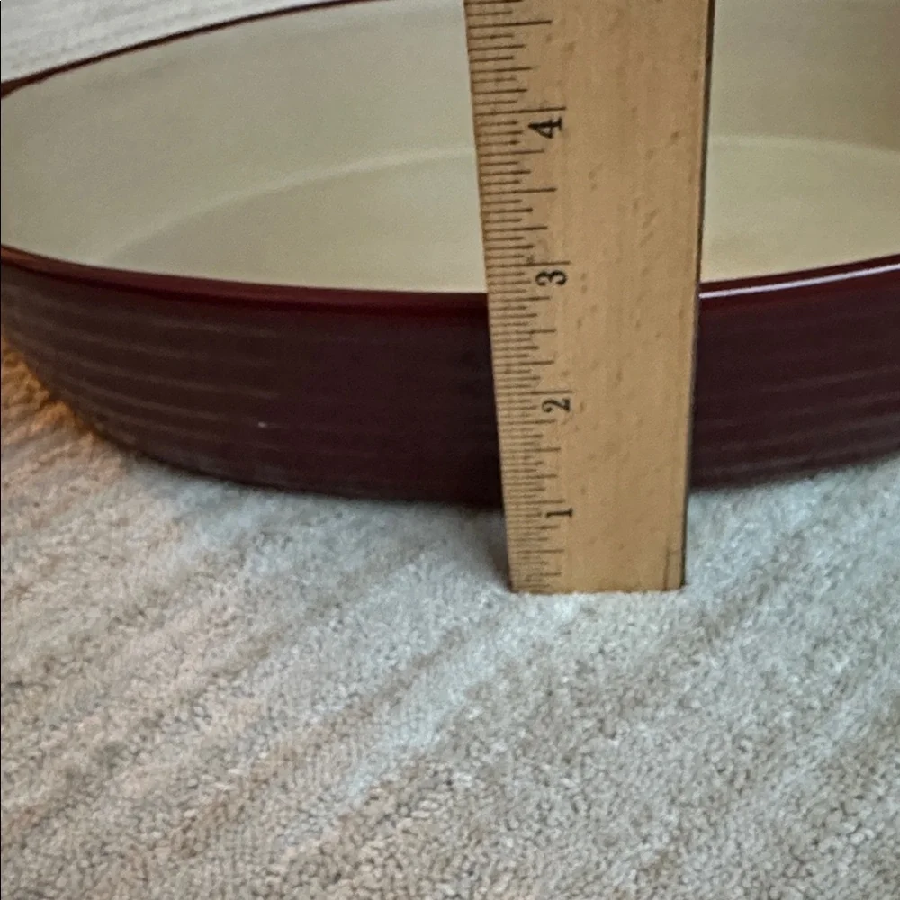 Like New PAMPERED CHEF Family Tradition Stoneware Oval Baker Casserole Cranberry